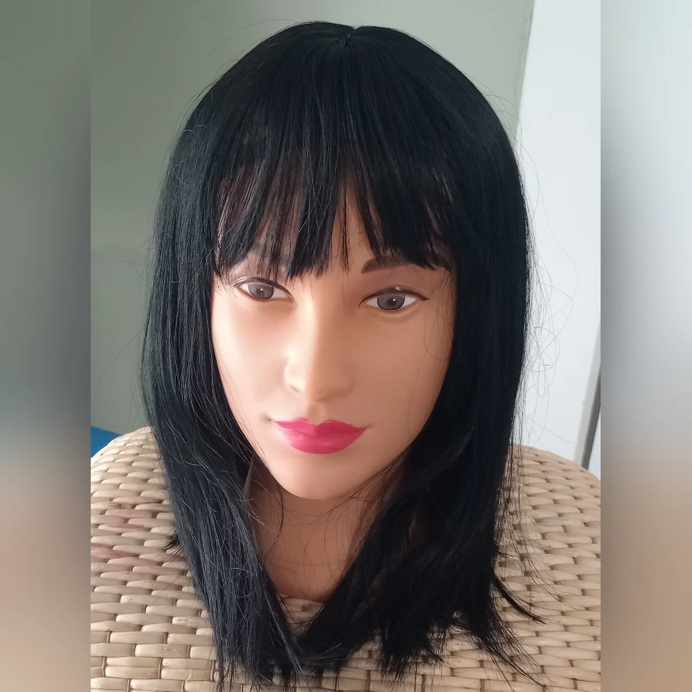 New Elegant Black Wig Tapered Bob 14